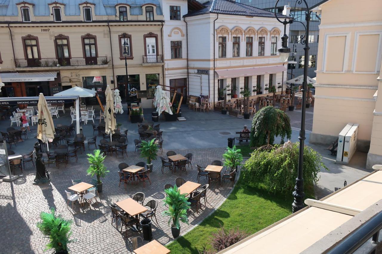 Central 2 Apartment Craiova Exterior photo